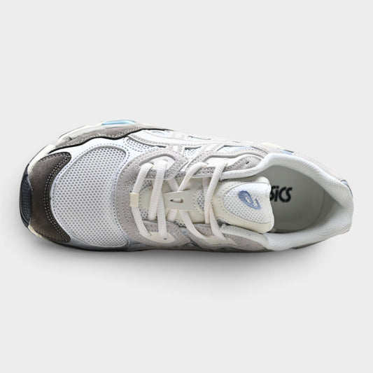 ASICS GEL-NYC Women's SportStyle Trainers – White/Taupe