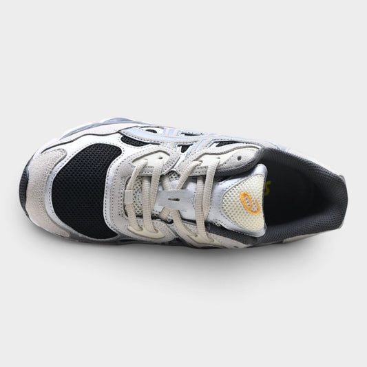 ASICS GEL-NYC Men’s SportStyle Trainers – Cream/Black