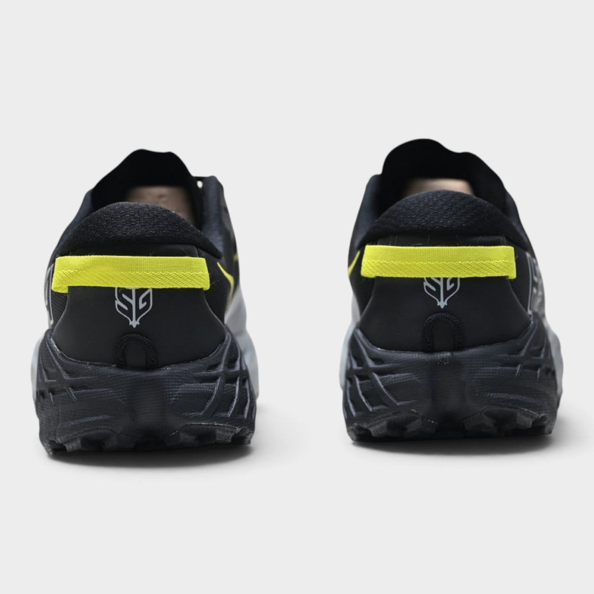 HOKA Speedgoat 7 Men’s Trail Running Shoes – Black / Outer Orbit
