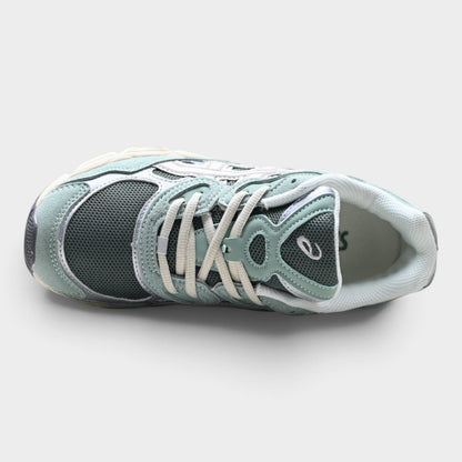 ASICS GEL-NYC Women's SportStyle Trainers – Sage/Silver
