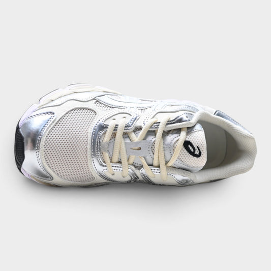 ASICS GEL-NYC Women's SportStyle Trainers – Metallic Silver