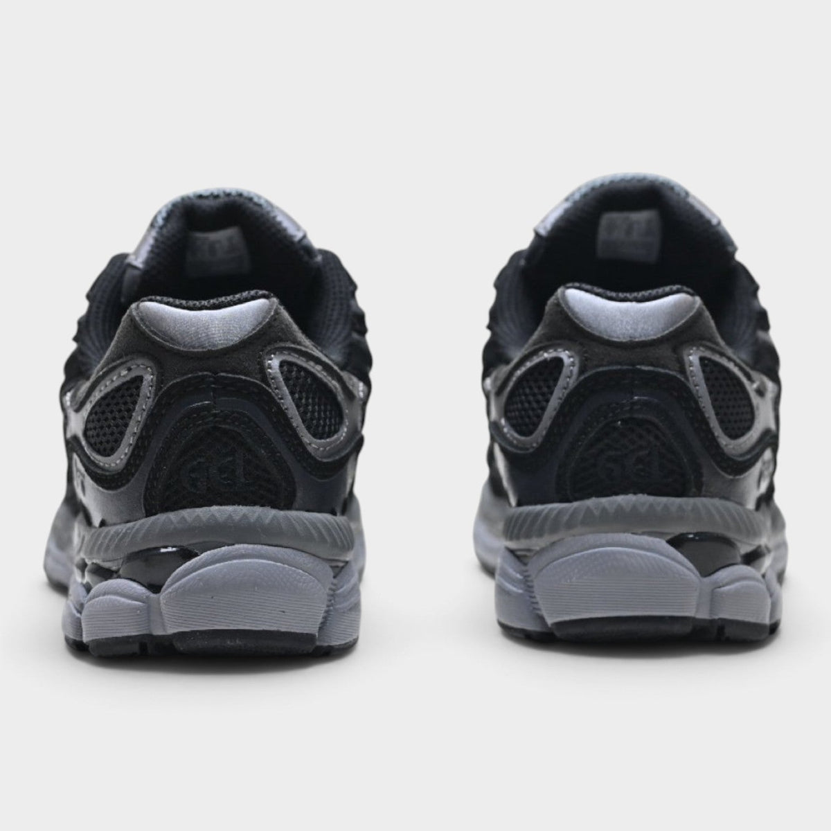 ASICS GEL-NYC Men’s SportStyle Trainers – Triple Black
