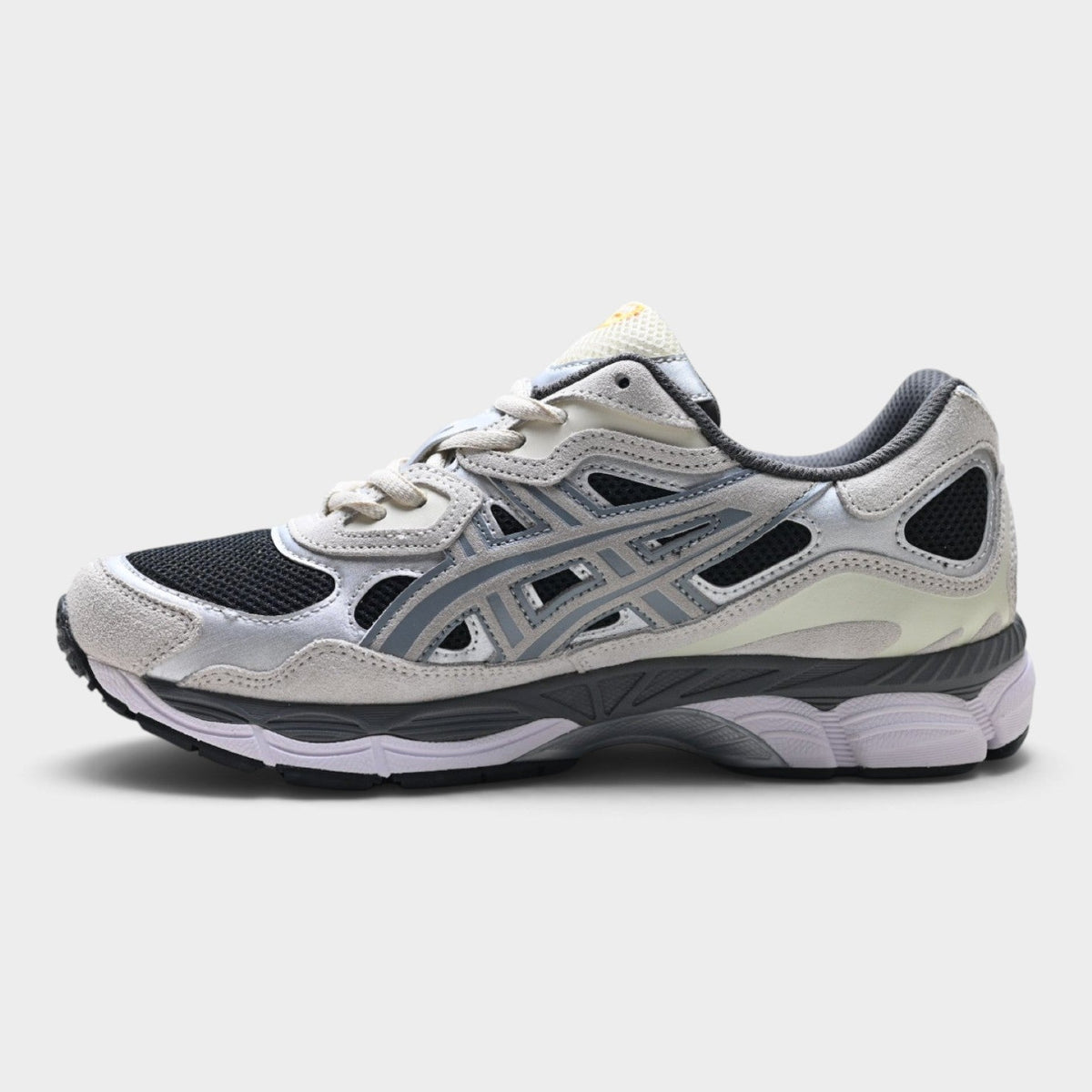 ASICS GEL-NYC Men’s SportStyle Trainers – Cream/Black