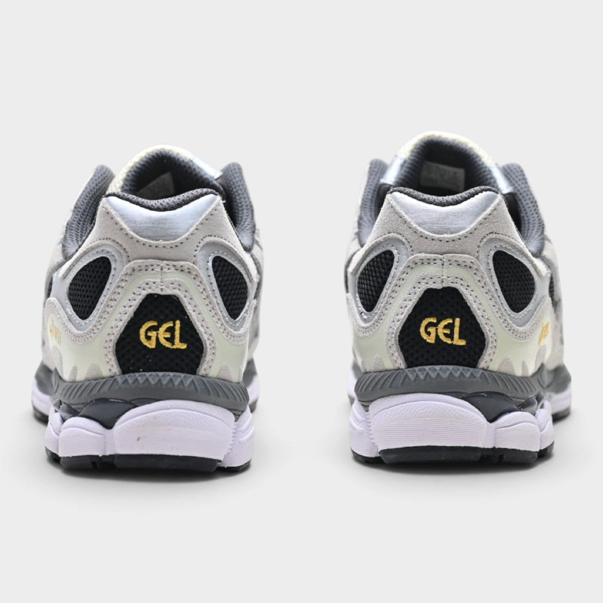 ASICS GEL-NYC Men’s SportStyle Trainers – Cream/Black
