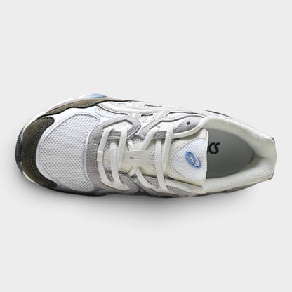 ASICS GEL-NYC Men’s SportStyle Trainers – White/Olive