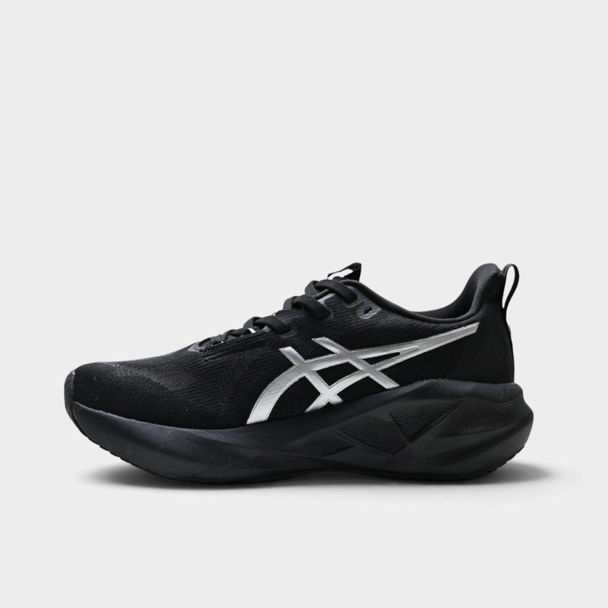 ASICS Novablast 5 men's running shoes - heel detail