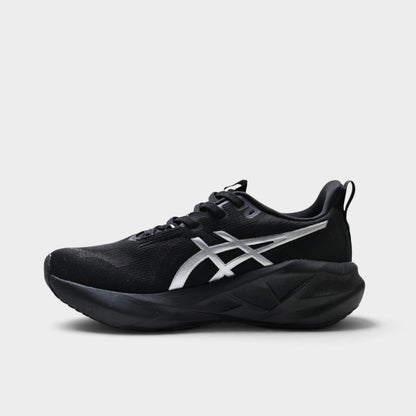 ASICS Novablast 5 men's running shoes - heel detail