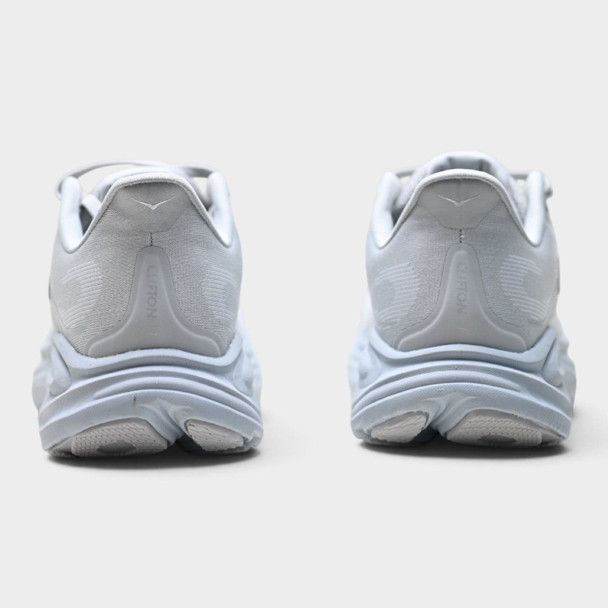 HOKA Clifton 11 Men’s Road Running Shoes – Silver / Grey