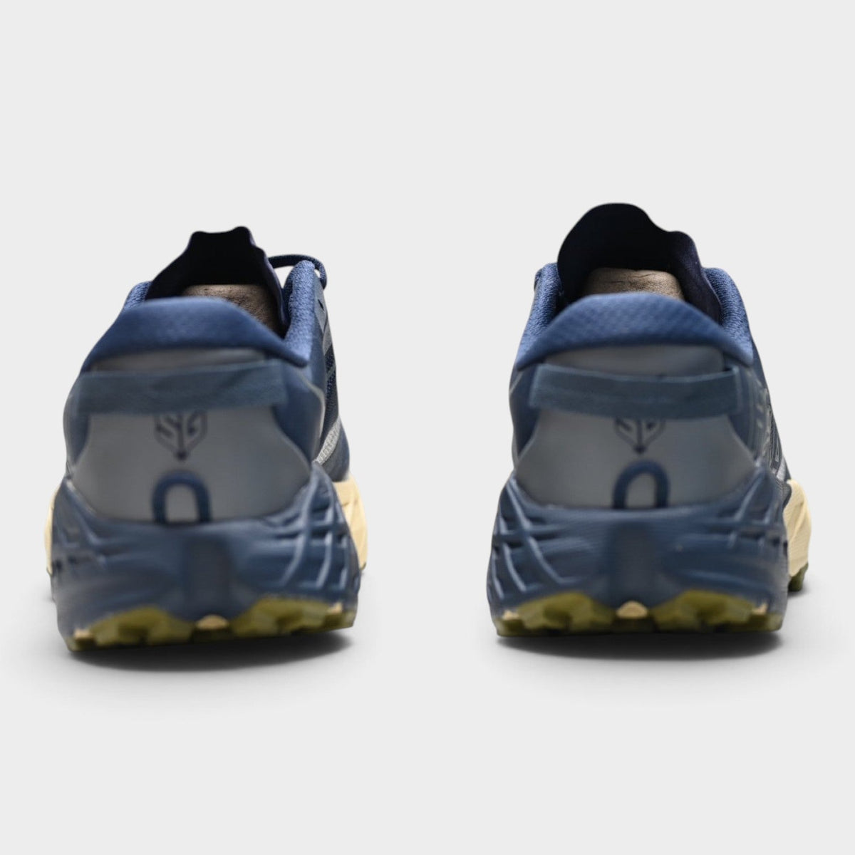 HOKA Speedgoat 7 Men’s Trail Running Shoes – Varsity Navy / Barley Flour