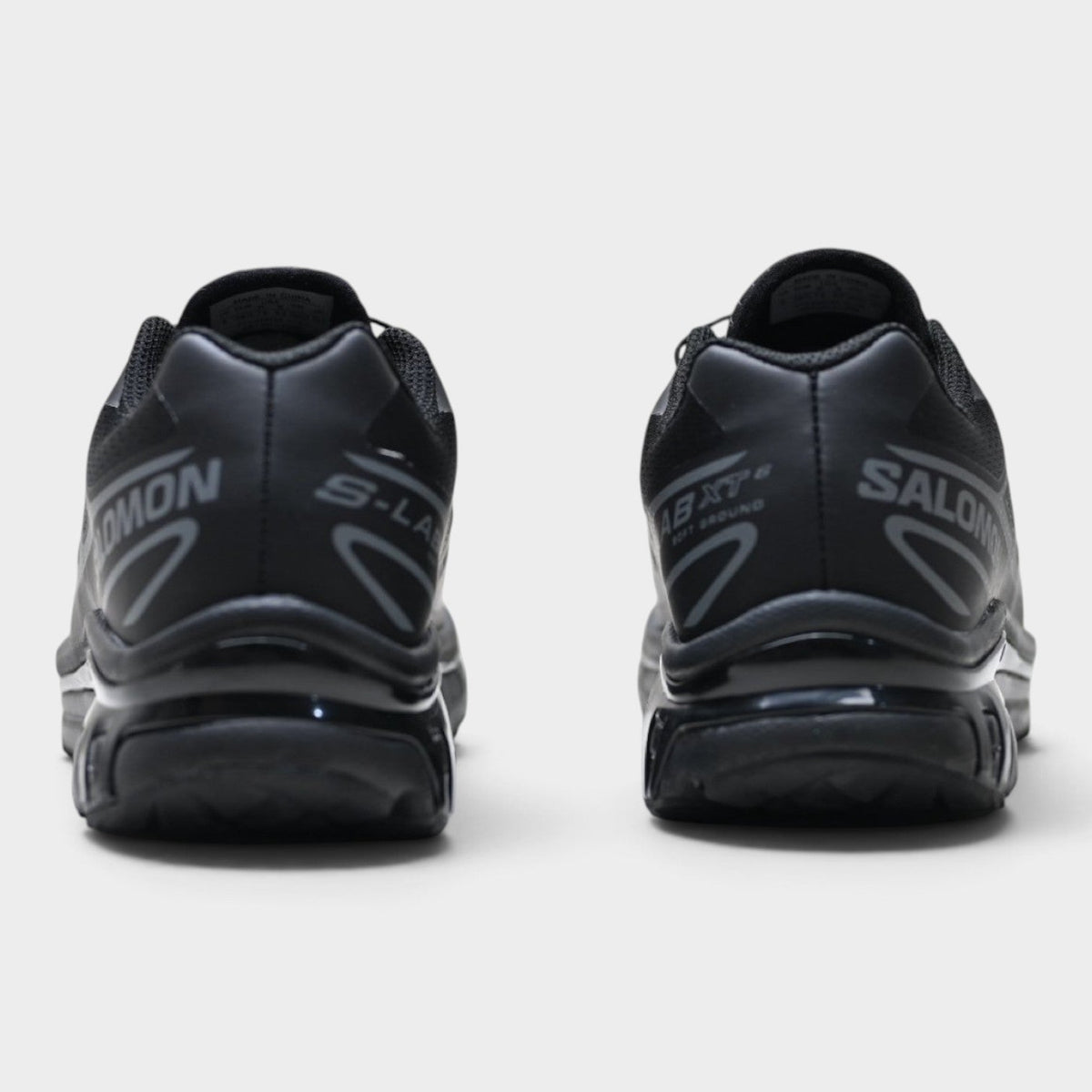 Salomon XT-6 men's trail trainers - sole view