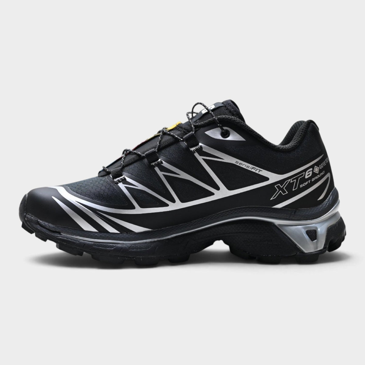 Salomon XT-6 men's trail trainers - sole view