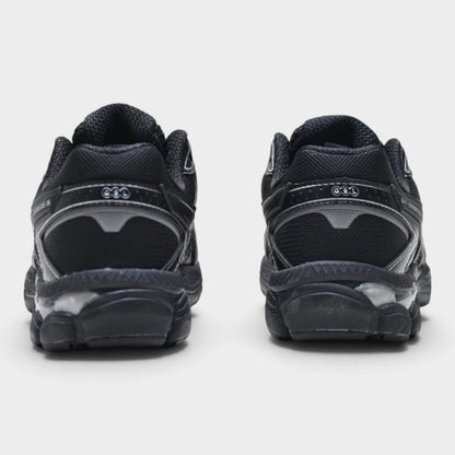 ASICS GEL-CUMULUS 16 Men's Cushioned SportStyle Trainers – Black/Silver